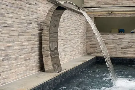 Acessorio fontana per piscina