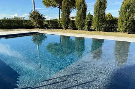 fornitura rivestimenti per piscine